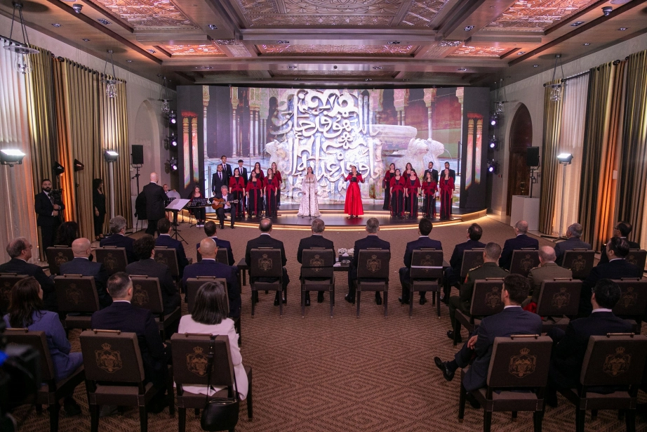 his-majesty-king-abdullah-ii-and-his-royal-highness-crown-prince-al-hussein-receive-king-felipe-vi-of-spain-at-al-husseiniya-palace10.jpg