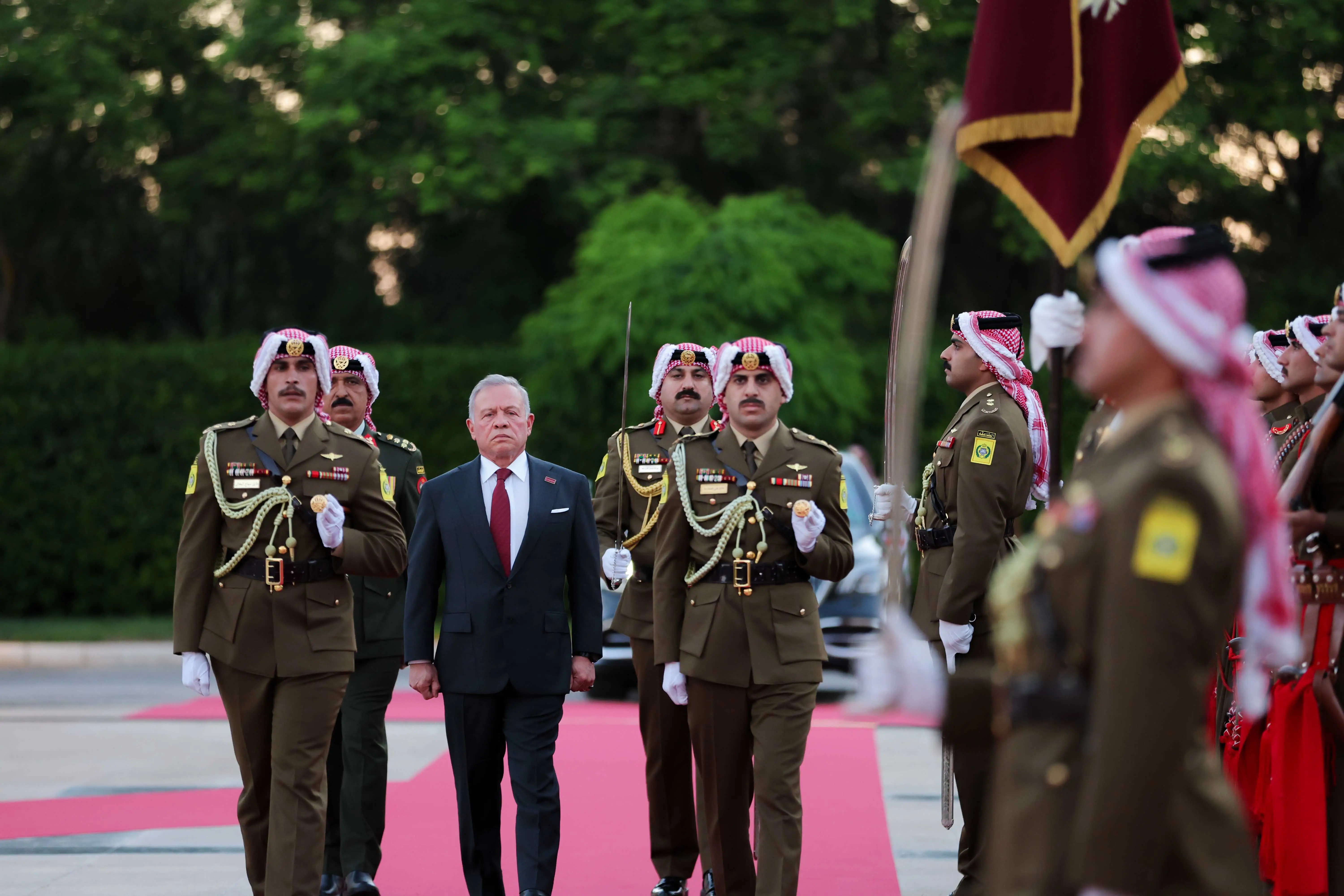 an-official-welcoming-ceremony-is-held-for-his-majesty-king-abdullah-ii-accompanied-by-her-majesty-queen-rania-al-abdullah-and-his-royal-highness-crown-prince-al-hussein-ahead-of-the-80th-independence-d.jpg