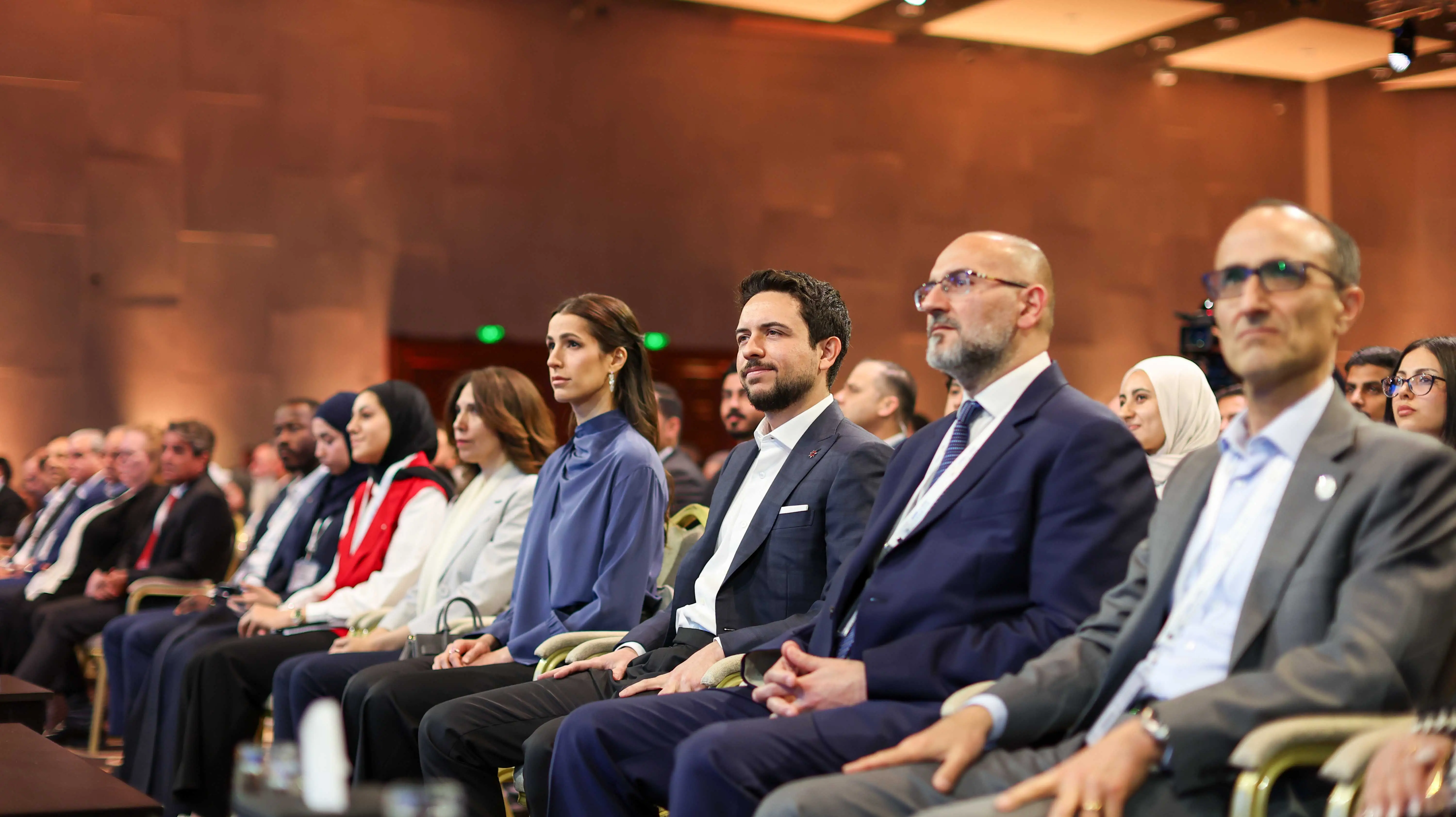 jordan-crown-prince-princess-rajwa-attend-artificial-intelligence-session-at-tawasol-2026-forum-5-1.jpg