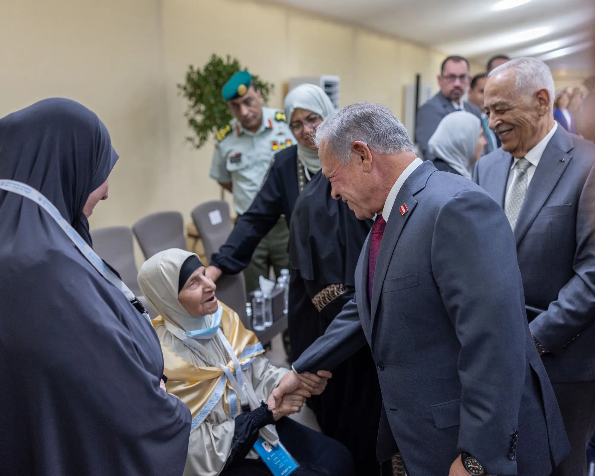 king-sees-off-hajj-pilgrims-of-martyr-families-may-2026-6.jpg