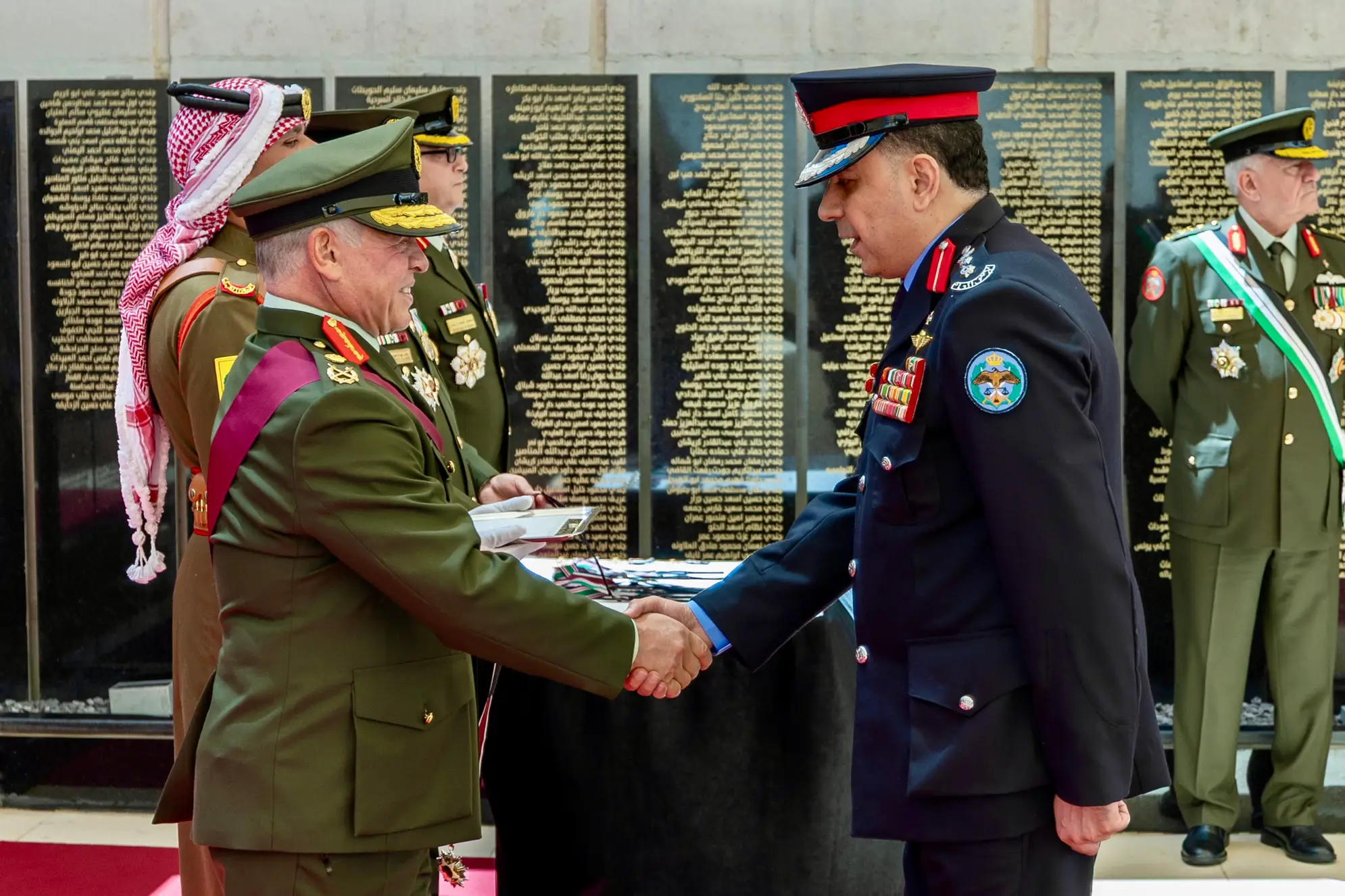 jordan-king-attends-jaf-ceremony-marking-national-occasions-at-martyrcos-memorial-june-2026-7.jpg