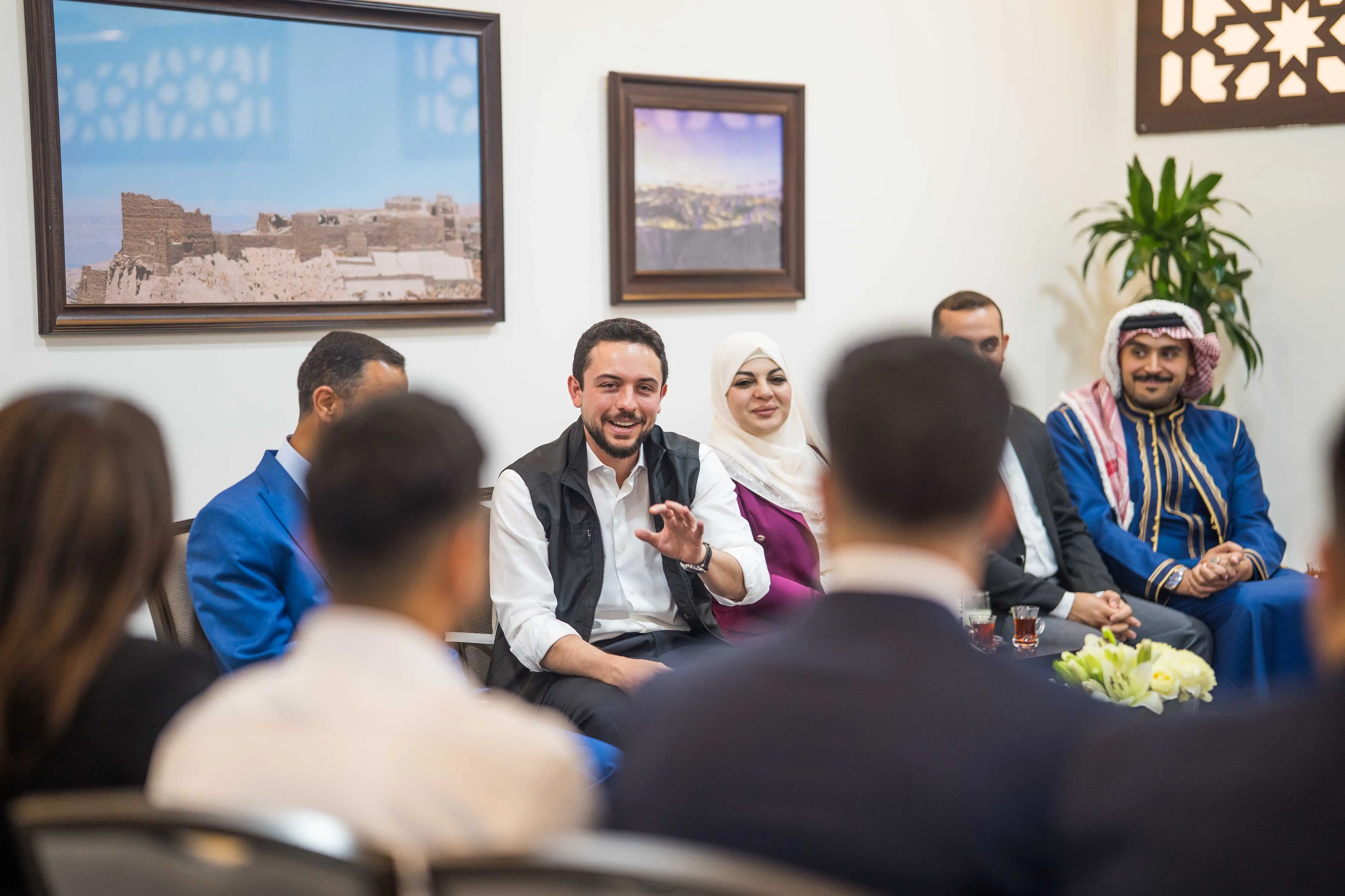 Crown Prince meets with Karak youth 