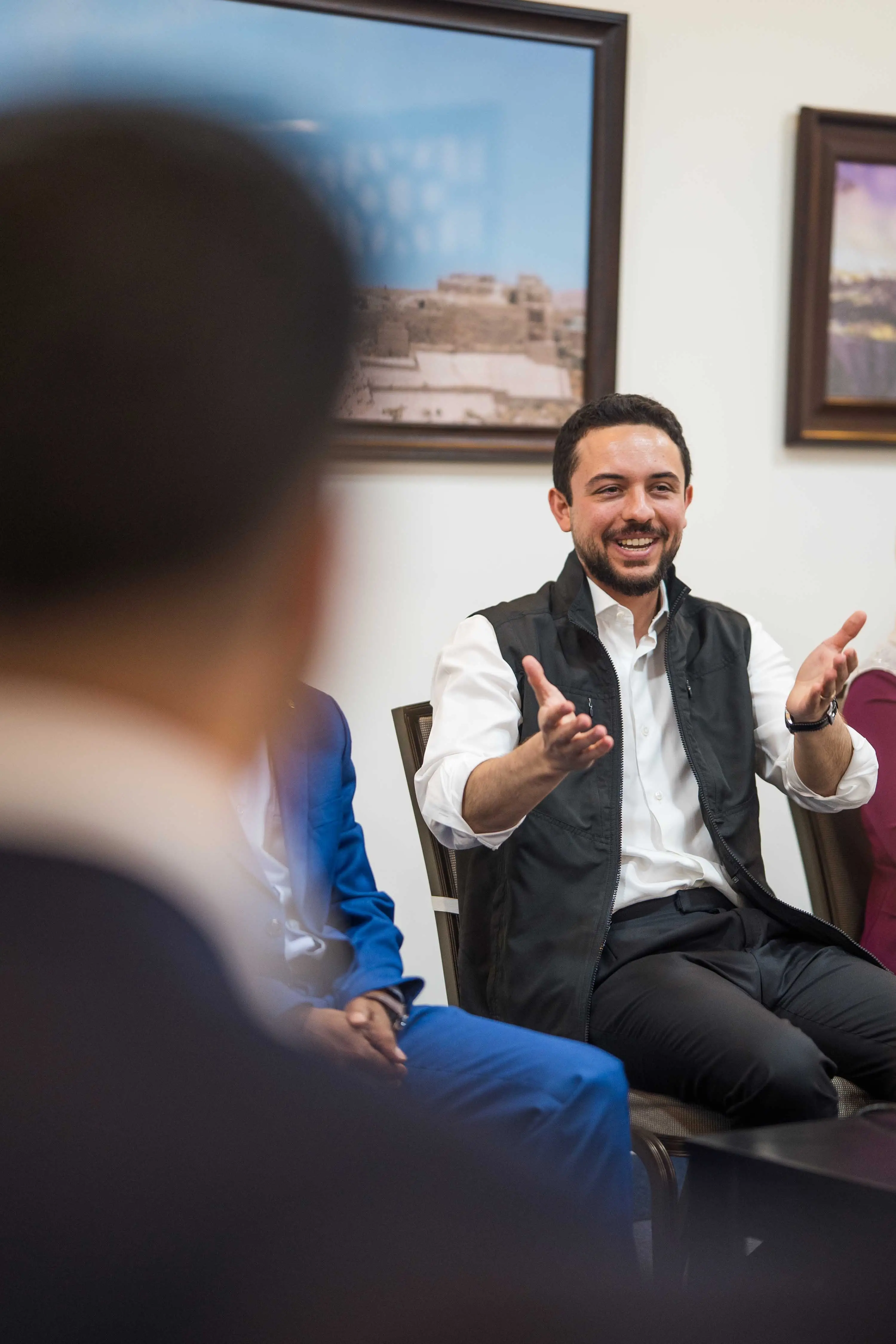 crown-prince-meets-with-karak-youth-2.jpg
