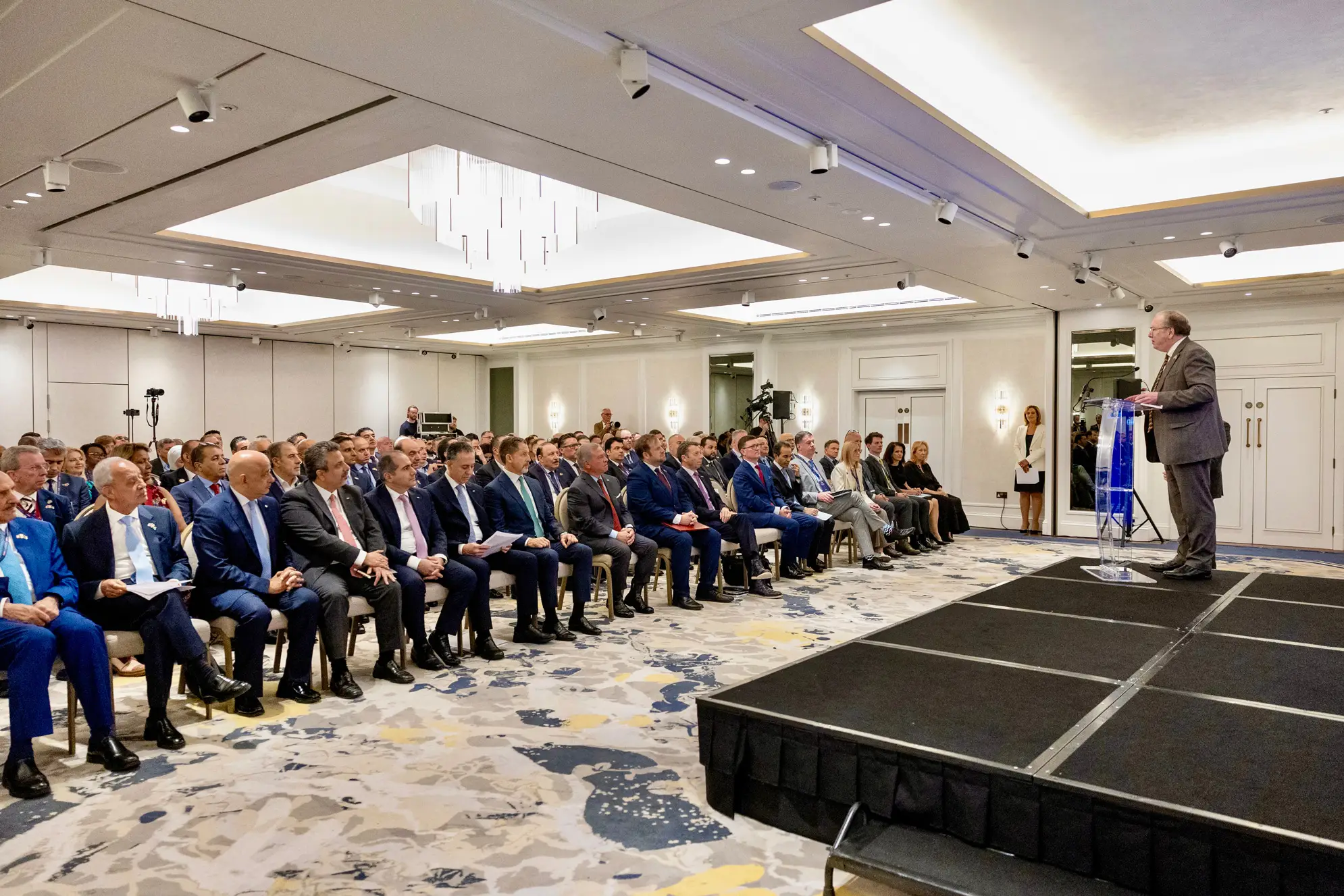 jordan-his-majesty-king-abdullah-ii-attends-opening-session-of-jordan-uk-business-forum-in-london-3.jpg