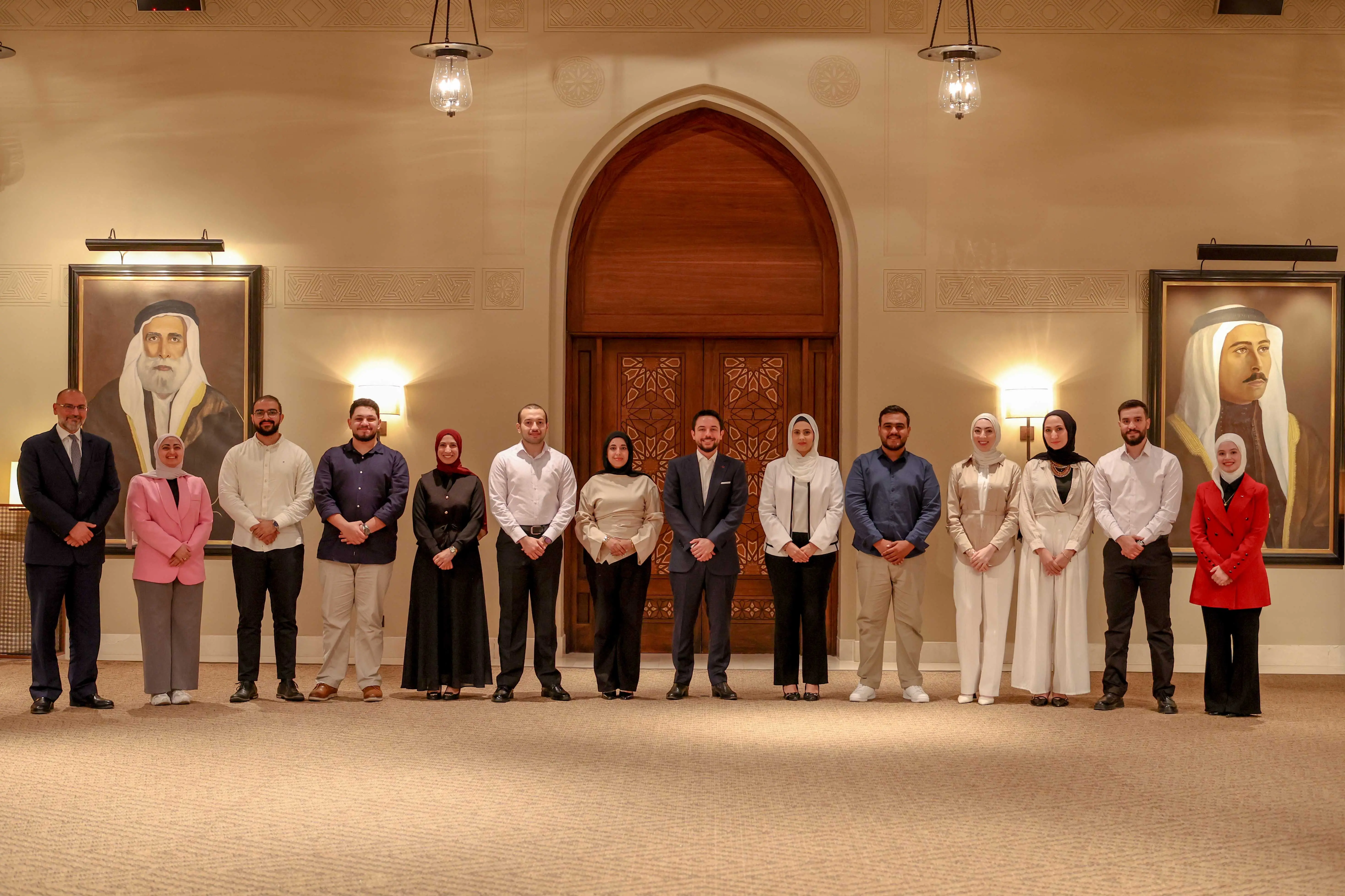 crown-prince-receives-al-hussein-fellowship-alumni-network-board-members-1.jpg