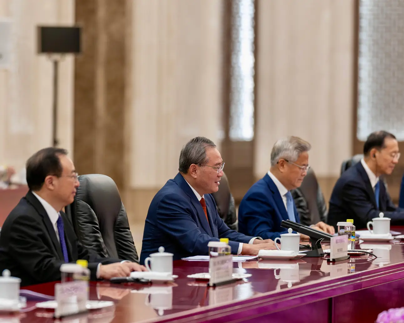 his-majesty-king-abdullah-ii-meets-with-china-premier-li-qiang-in-beijing-9-1.jpg