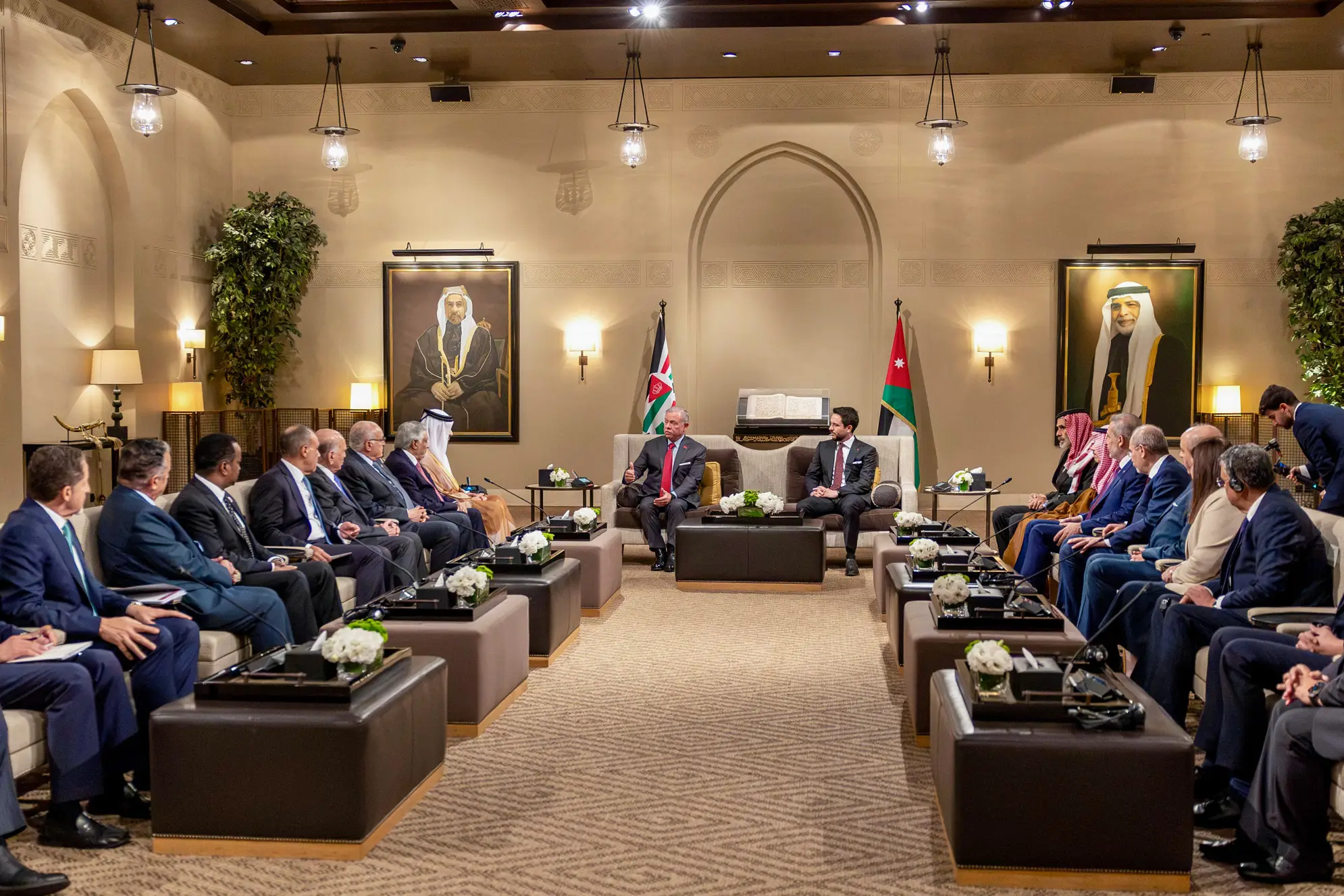 الملك يؤكد ضرورة اتخاذ موقف عربي إسلامي موحد وجهد مشترك لوقف الإجراءات الإسرائيلية غير المسبوقة في القدس