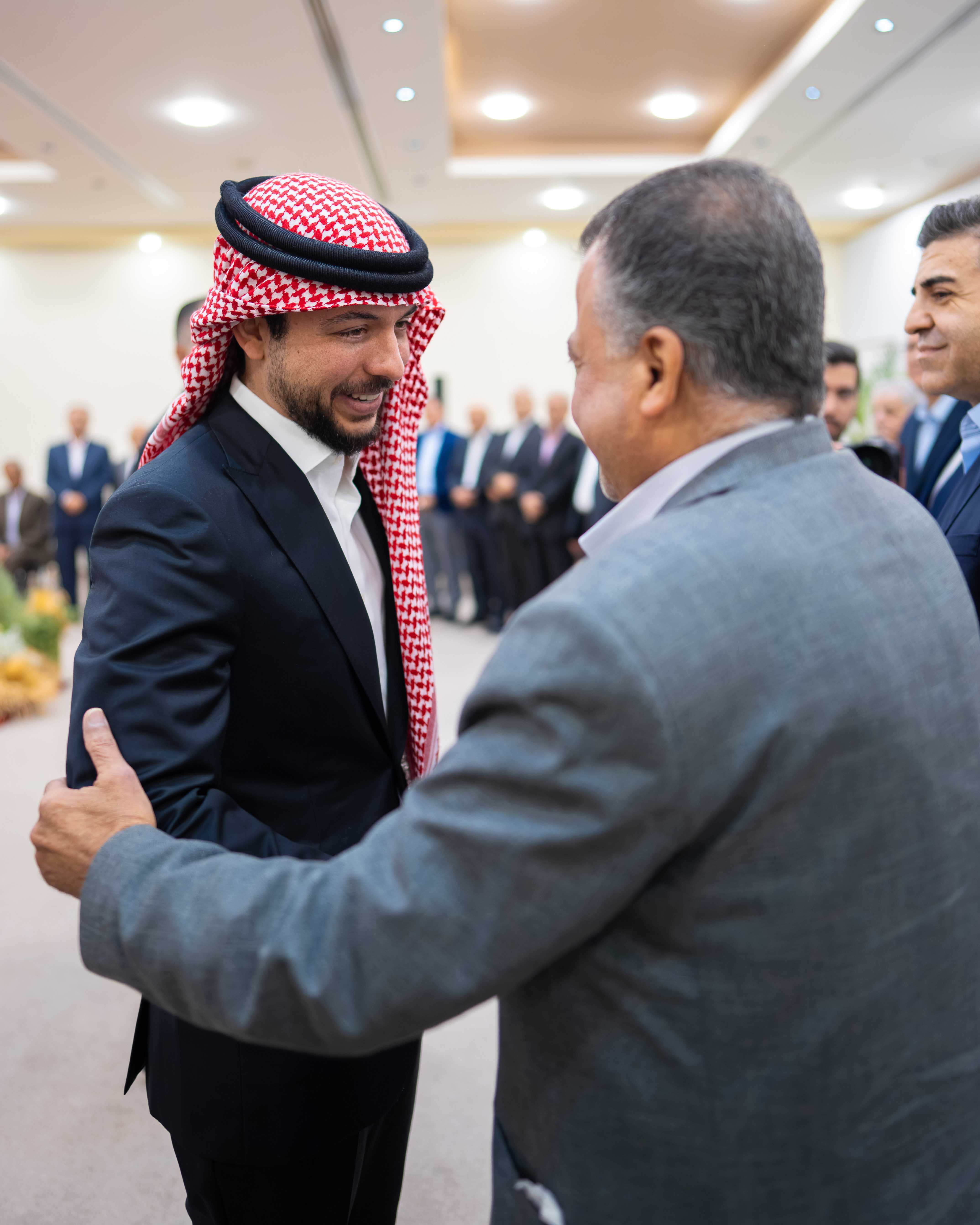 crown-prince-meets-with-figures-and-representatives-of-various-sectors-from-irbid-4.jpg