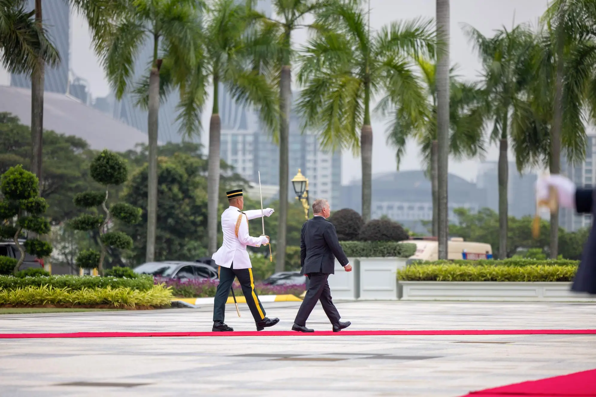 his-majesty-at-the-start-of-his-state-visit-holds-talks-with-the-king-of-malaysia-in-kuala-lumpur-6.jpg
