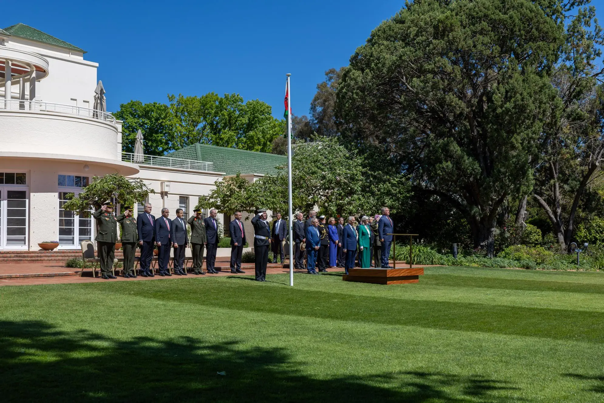 king-australia-governor-general-discuss-regional-developments-cooperation-10.jpg