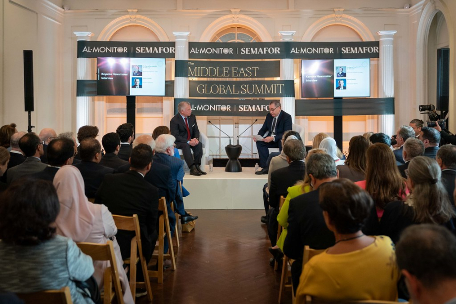 His Majesty King Abdullah II, on Wednesday, in a one-on-one conversation with Al-Monitor President Andrew Parasiliti attended by international political and media figures at the Middle East Global Summit in New York